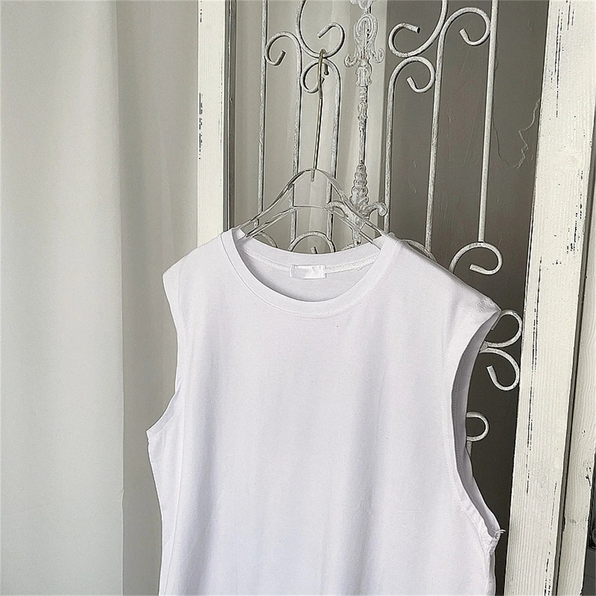 Men's sleeveless tank top