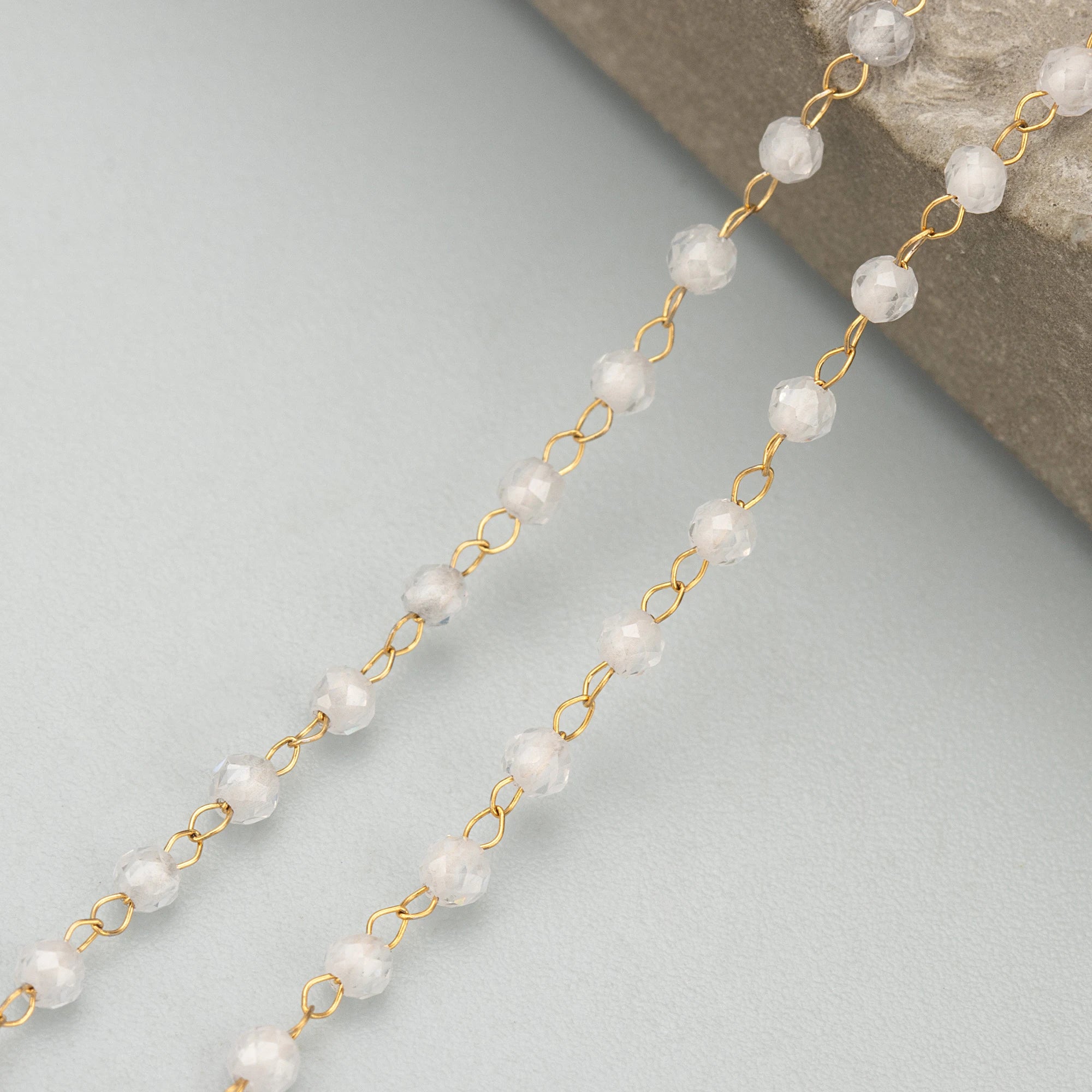 Zircon Chain