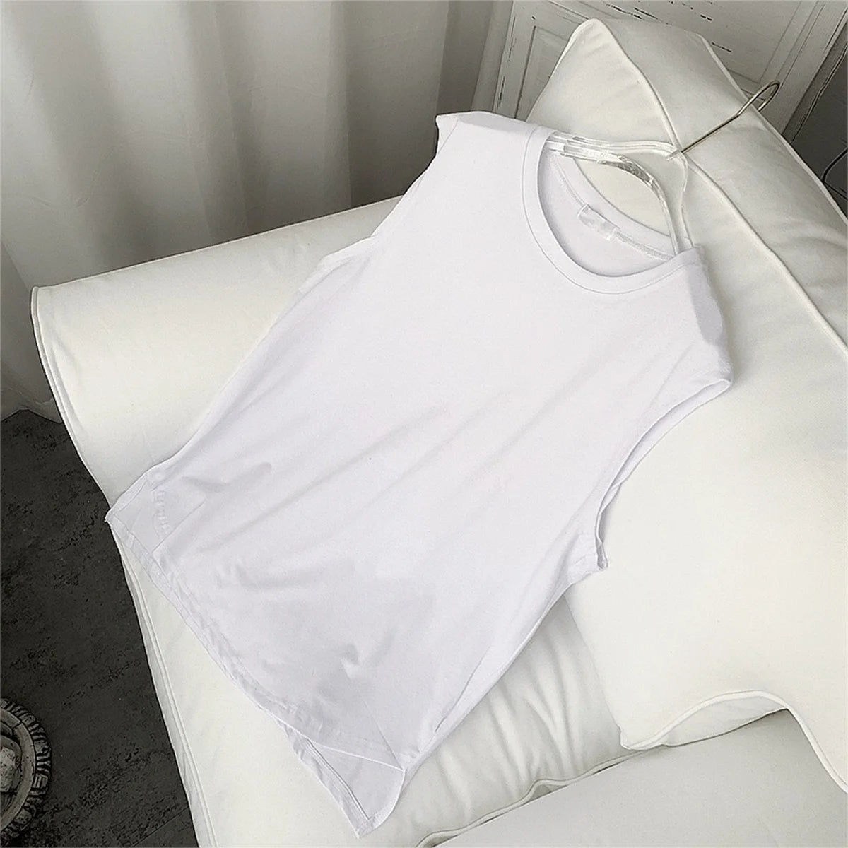 Men's sleeveless tank top