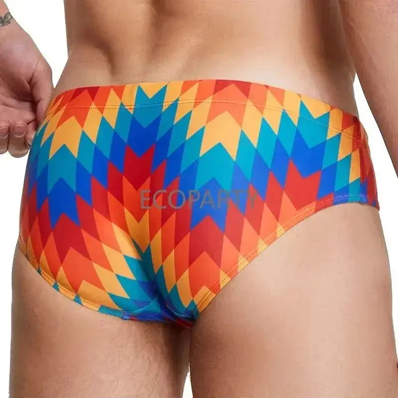 Geometric Print Surfing Swim Trunks - WOWihte