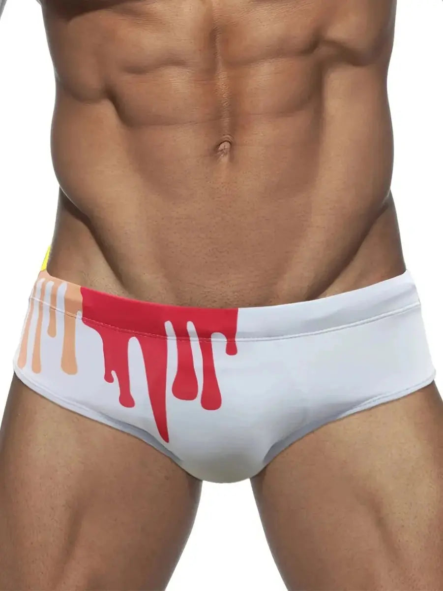 Geometric Print Triangle Swim Briefs - WOWihte
