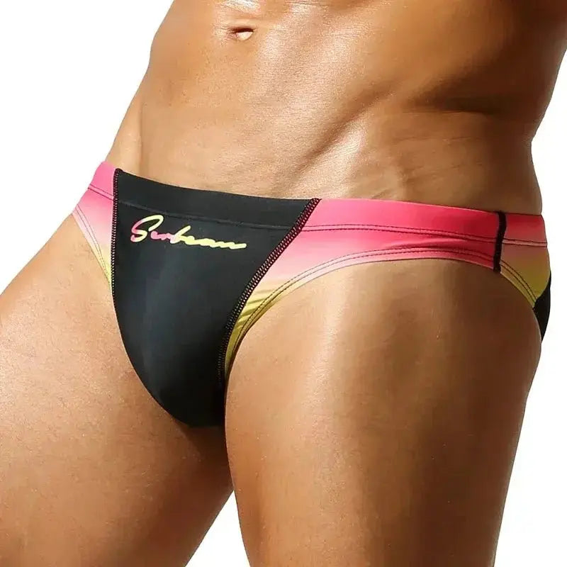 Gradient Low-Rise Swim Briefs - WOWihte