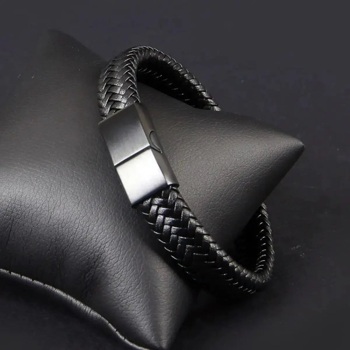 Leather Men's Open Bangle - WOWihte