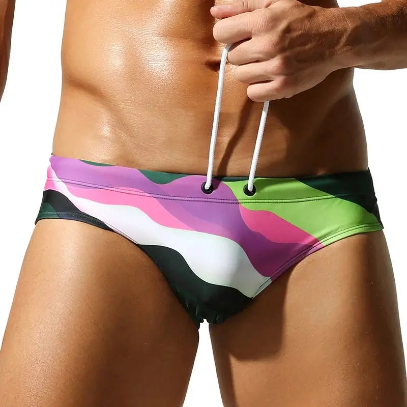 Low-Rise Bikini Swim Briefs - WOWihte