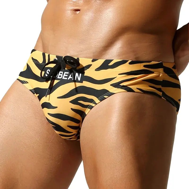 Low-Rise Bikini Swim Briefs - WOWihte