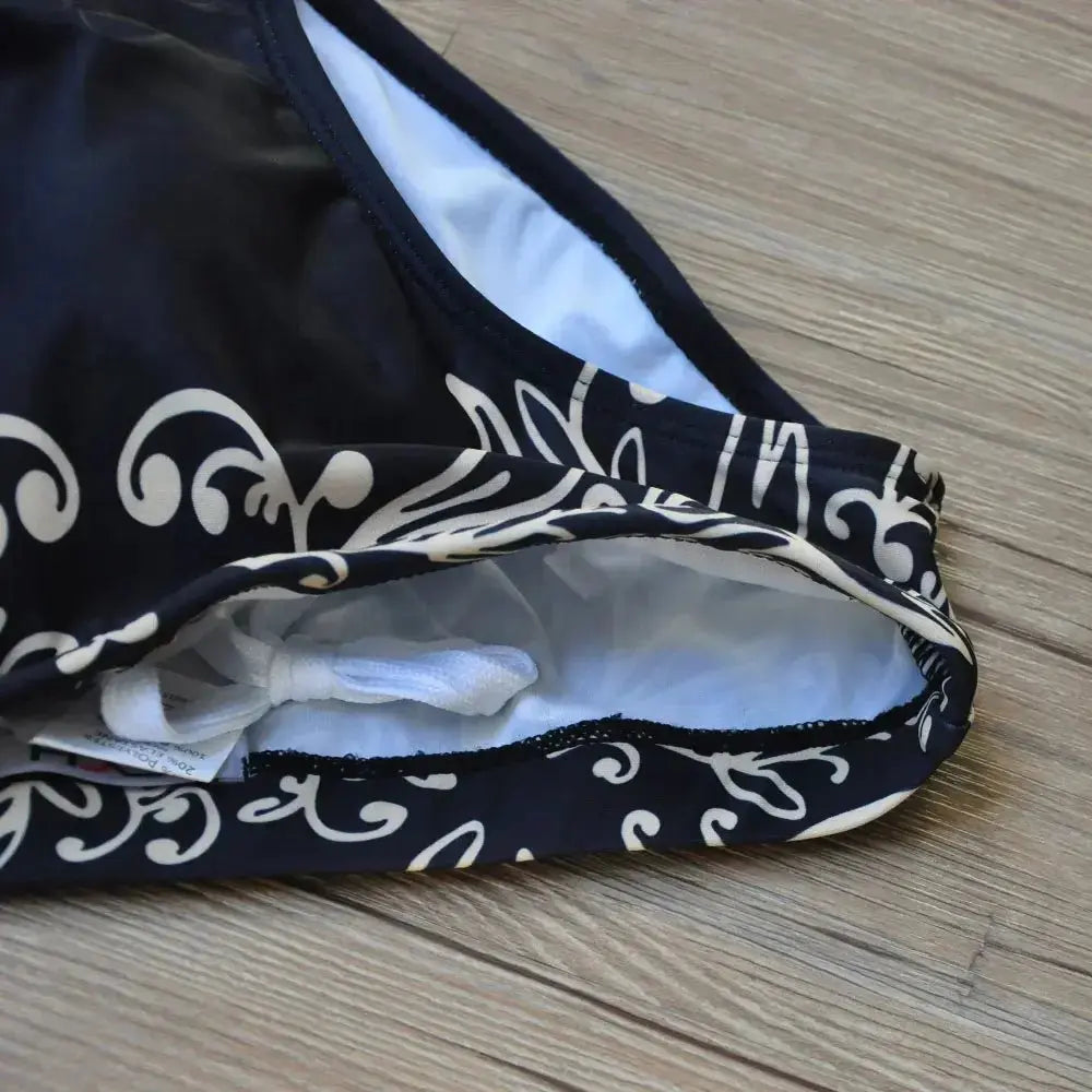 Printed Stretch Swim Briefs - WOWihte