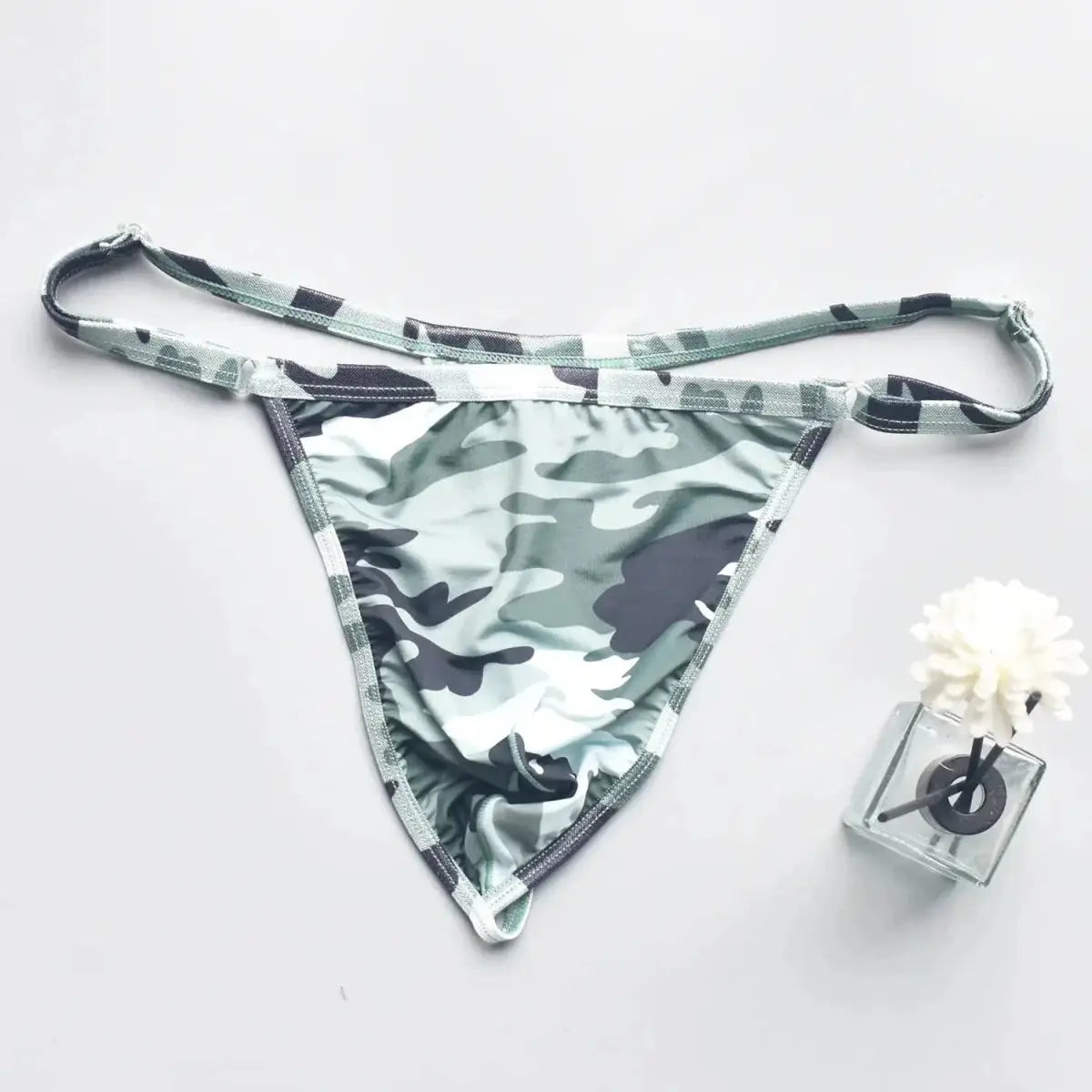 Quick - Dry Camo Men's Thongs - WOWihte