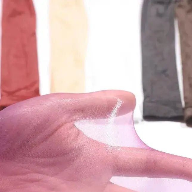 Seamless Shiny Ultra-Thin G-String - WOWihte