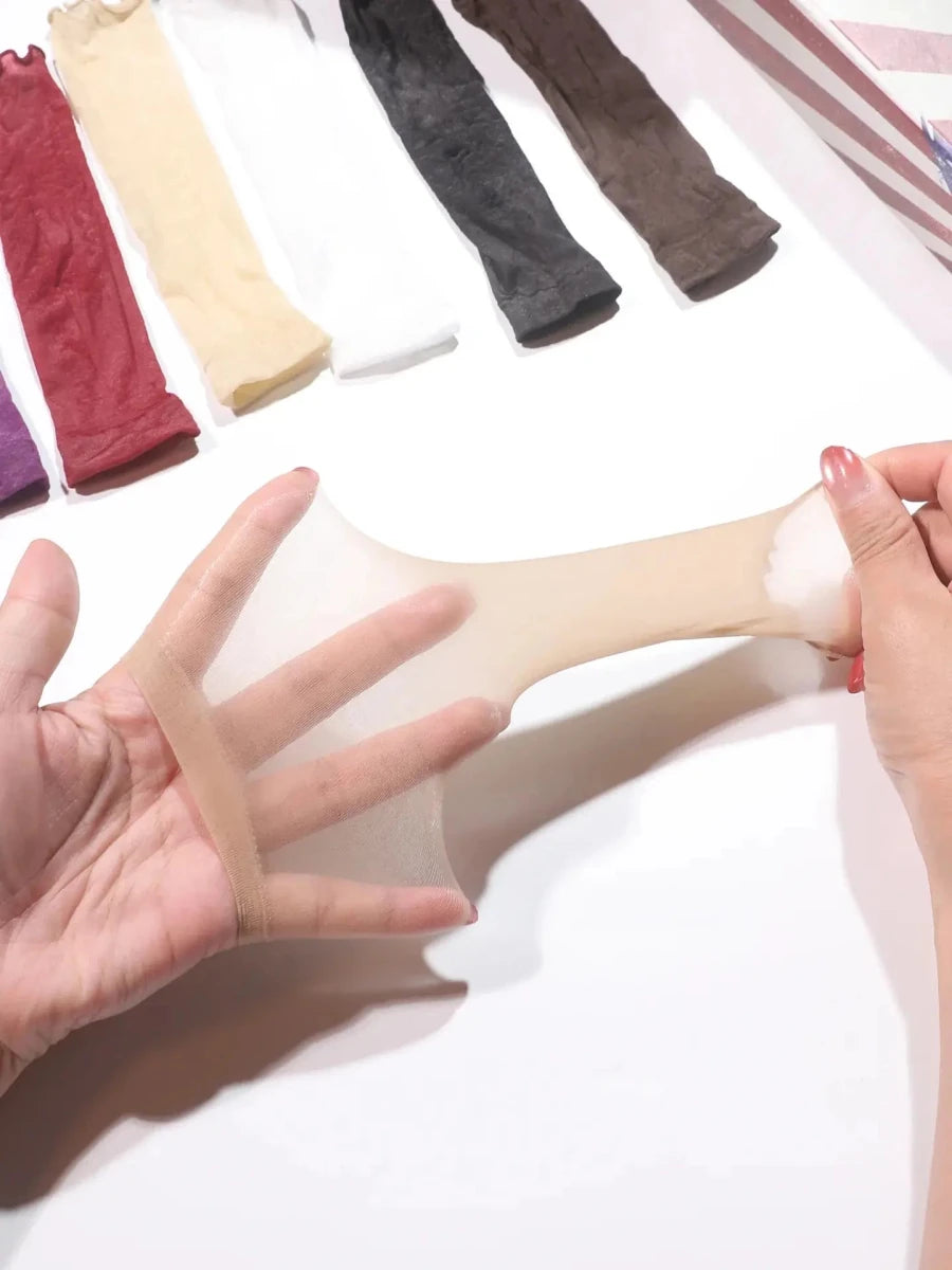 Seamless Shiny Ultra-Thin G-String - WOWihte